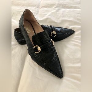 Zara Pointed Toe Black Textured Flats Gold Detail Size 39 / 8